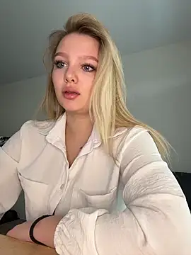 bettyloveu online show from 03-25-26, 04:07