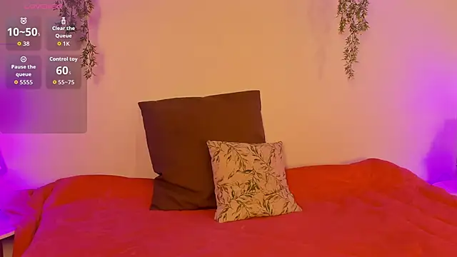 cuttie blondie online show from 06-15-26, 11:12