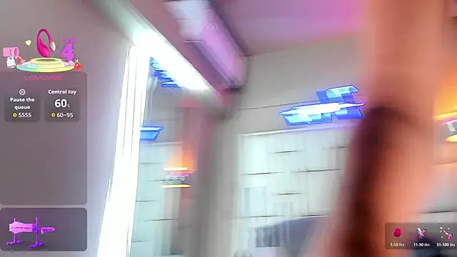 MiaCamille  online show from 04-21-26, 07:28