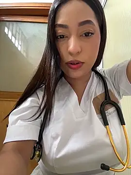 Snapshot of MiaCamille_ chatting on 06-12-26, 05:56 MiaCamille online show from 06-12-26, 05:56