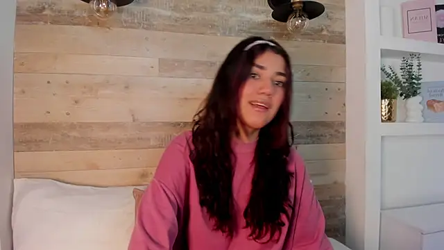 cristin collins online show from 06-17-26, 03:20