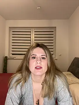 Mina Foxx online show from 03-15-26, 07:20