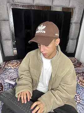 Brax Valencia online show from 03-24-26, 01:49