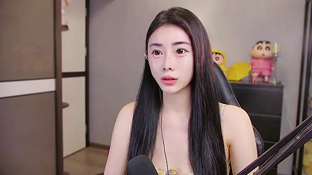 Snapshot of XiaoYuBao- chatting on 05-07-26, 04:01 XiaoYuBao- online show from 05-07-26, 04:01