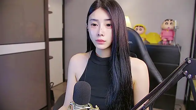 Snapshot of XiaoYuBao- chatting on 06-06-26, 05:06 XiaoYuBao- online show from 06-06-26, 05:06