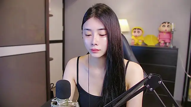 Snapshot of XiaoYuBao- chatting on 06-10-26, 01:43 XiaoYuBao- online show from 06-10-26, 01:43