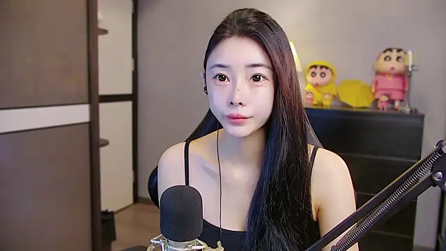 Snapshot of XiaoYuBao- chatting on 06-20-26, 07:16 XiaoYuBao- online show from 06-20-26, 07:16