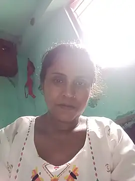 Snapshot of SanjanaBiswas323 chatting on 06-08-26, 10:37 SanjanaBiswas323 online show from 06-08-26, 10:37