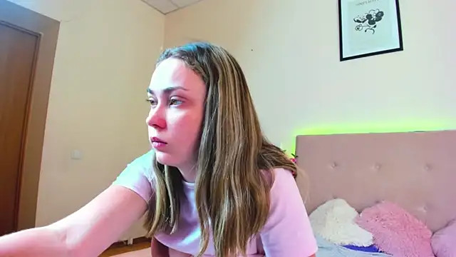 MelanieCuty online show from 06-21-26, 05:21