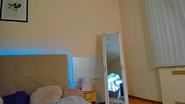 MelanieCuty online show from 06-28-26, 05:35