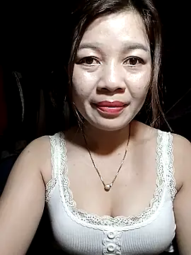 Yiyi102300 online show from 04-07-26, 02:28