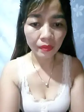 Snapshot of Yiyi102300 chatting on 07-02-26, 05:35 Yiyi102300 online show from 07-02-26, 05:35