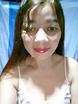 Snapshot of Yiyi102300 chatting on 08-03-26, 01:48 Yiyi102300 online show from 08-03-26, 01:48