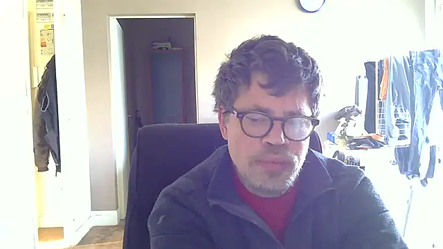 Snapshot of calou123 chatting on 03-22-26, 04:32 calou123 online show from 03-22-26, 04:32