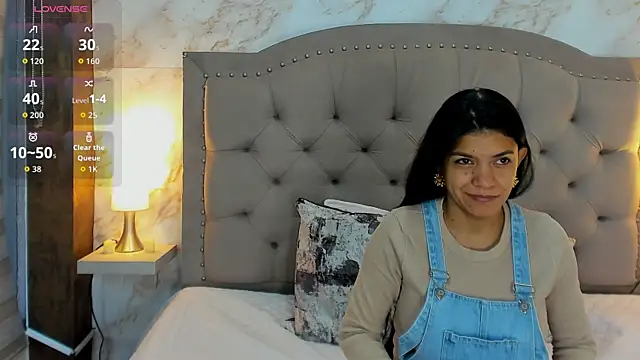 AishaCambell  online show from 07-06-26, 11:29
