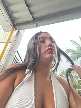 Snapshot of Naughty-Samanta- chatting on 08-05-26, 06:00 Naughty-Samanta- online show from 08-05-26, 06:00