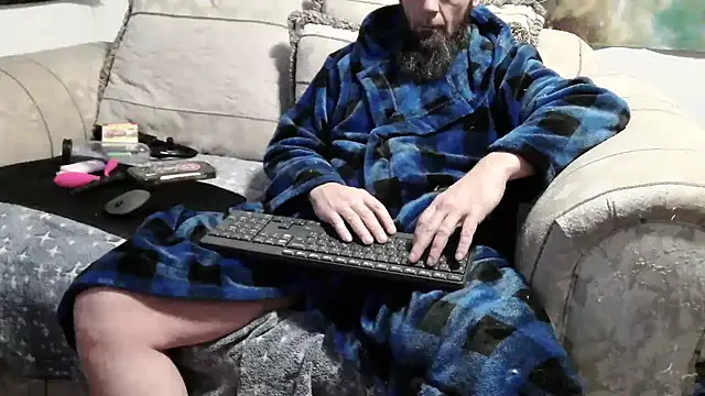 Snapshot of willywet chatting on 03-20-26, 05:12 willywet online show from 03-20-26, 05:12