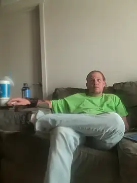 yourMasterisBored online show from 04-25-26, 01:52