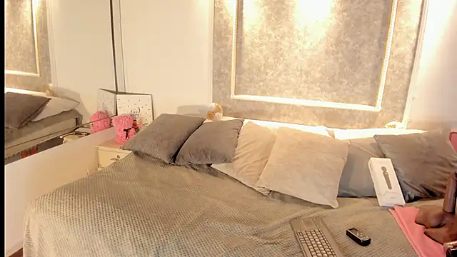  Katee lujan online show from 05-05-26, 08:06