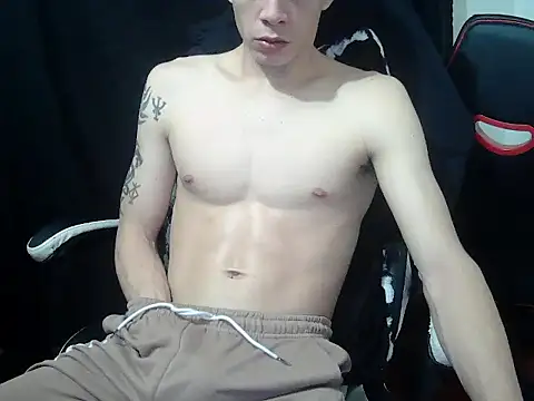 crixus11111 online show from 03-21-26, 06:29