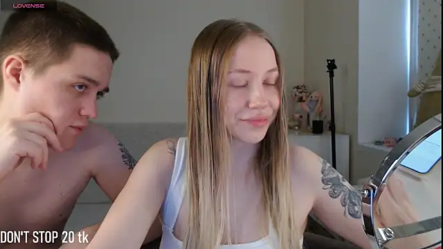 MikeXEmilia online show from 05-09-26, 05:01