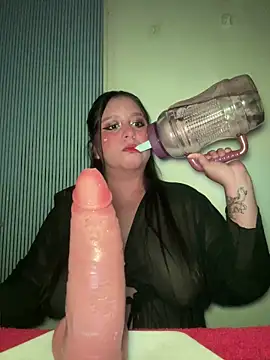Maggie 69 online show from 05-13-26, 01:25
