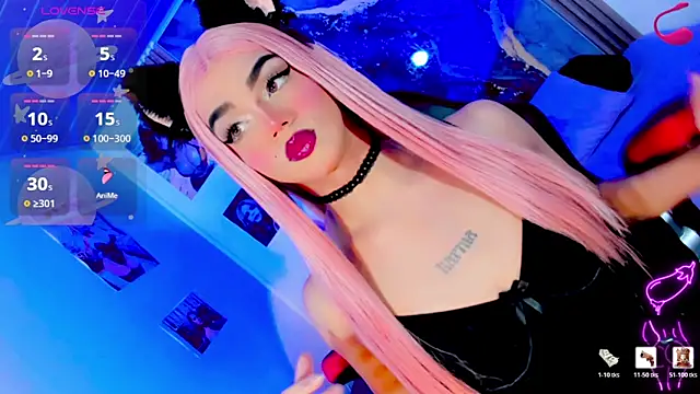 Snapshot of blonde_queen- chatting on 04-20-26, 07:26 blonde queen- online show from 04-20-26, 07:26