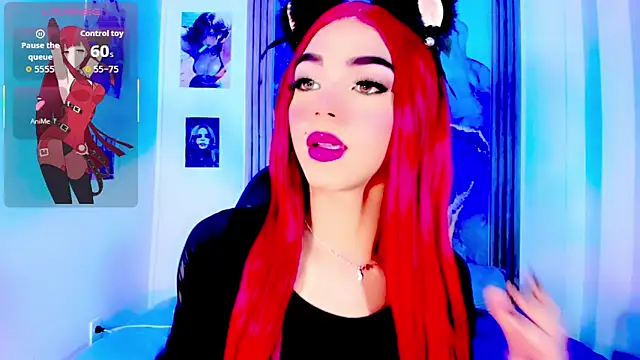 Snapshot of blonde_queen- chatting on 05-10-26, 09:03 blonde queen- online show from 05-10-26, 09:03