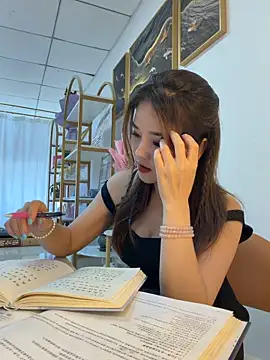 Xiaoxiao-y online show from 06-09-26, 06:14