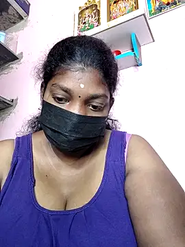 Snapshot of tamilmanju chatting on 03-17-26, 05:11 tamilmanju online show from 03-17-26, 05:11