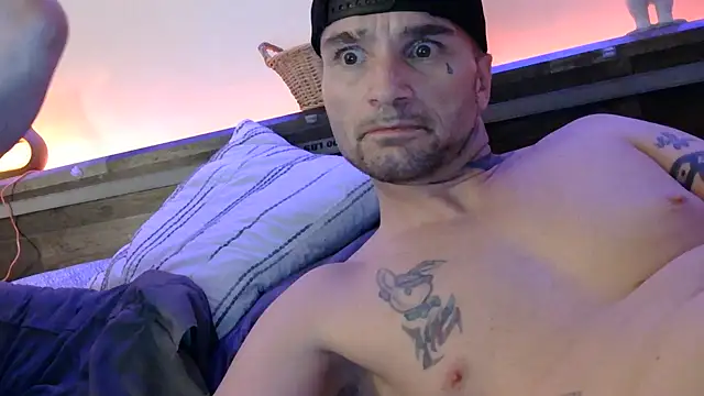 dropanddrippy1 online show from 03-27-26, 05:02