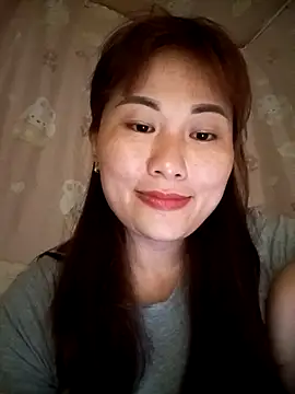 Lucxy-ki6 online show from 05-10-26, 01:27