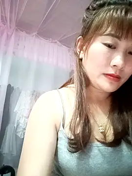 Lucxy-ki6 online show from 05-11-26, 04:15