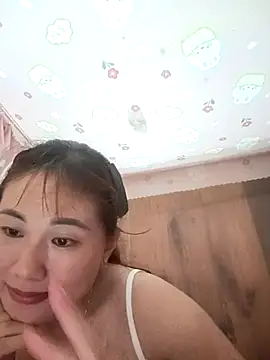 Lucxy-ki6 online show from 08-04-26, 11:13