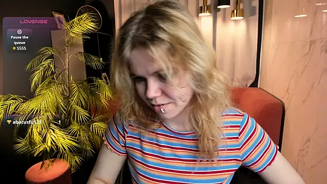 ElizabethVane online show from 06-14-26, 05:42