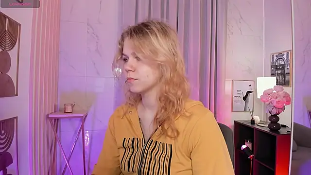 Snapshot of ElizabethVane chatting on 07-02-26, 05:35 ElizabethVane online show from 07-02-26, 05:35