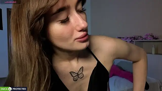 Snapshot of Lady_Sunrise12 chatting on 07-04-26, 12:50 Lady Sunrise12 online show from 07-04-26, 12:50