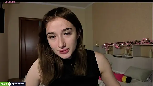 Snapshot of Lady_Sunrise12 chatting on 07-15-26, 01:33 Lady Sunrise12 online show from 07-15-26, 01:33