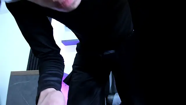 Bennet-Grayy online show from 04-23-26, 04:03