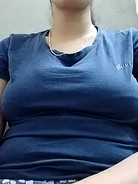 Noor Sexy02 online show from 05-17-26, 06:33
