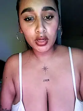 Mia skyy18 online show from 04-29-26, 06:39