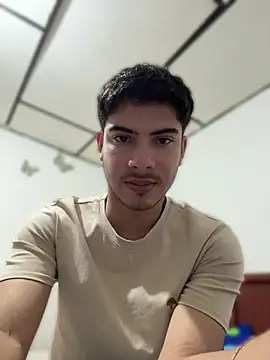 Snapshot of ApoloGray__ chatting on 04-30-26, 10:58 ApoloGray online show from 04-30-26, 10:58
