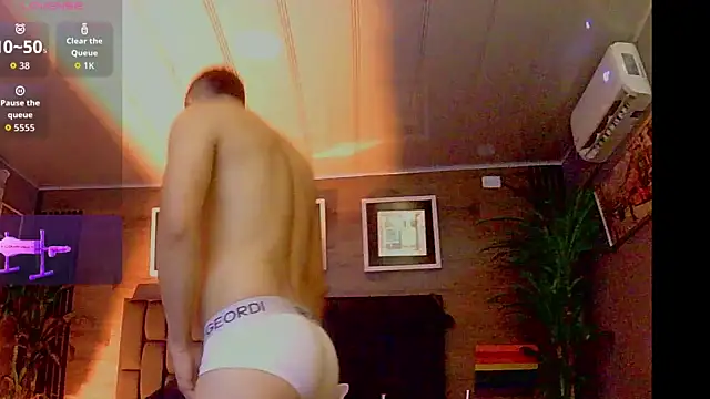 Enzoo98  online show from 07-25-26, 12:09