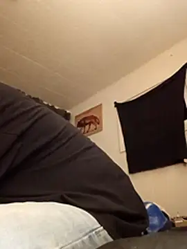 Snapshot of bambam810 chatting on 03-28-26, 02:44 bambam810 online show from 03-28-26, 02:44