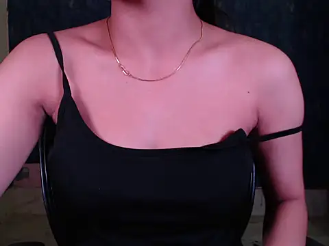Naughty Nisha19 online show from 04-23-26, 01:57