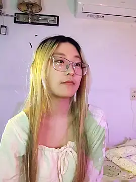 Snapshot of Sleepy-X6 chatting on 03-31-26, 06:30 Sleepy-X6 online show from 03-31-26, 06:30