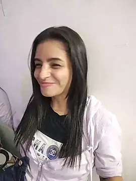 Snapshot of leidi-95- chatting on 05-24-26, 12:15 leidi-95- online show from 05-24-26, 12:15