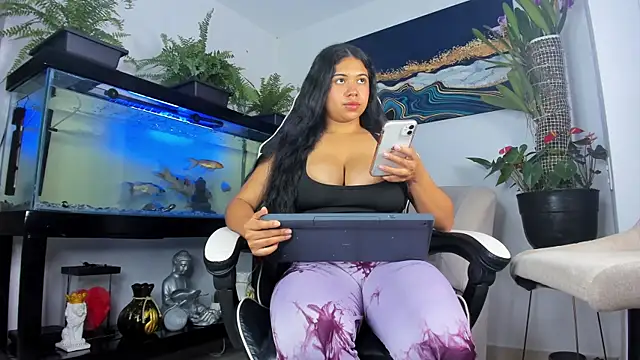 Snapshot of lia_lovelly01 chatting on 06-13-26, 03:15 lia lovelly01 online show from 06-13-26, 03:15