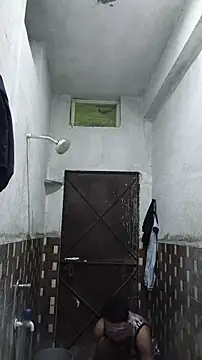 Snapshot of xyz_2giT chatting on 03-21-26, 10:53 xyz 2giT online show from 03-21-26, 10:53