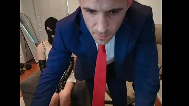 Snapshot of Owner_and_Asset chatting on 03-15-26, 09:43 Owner and Asset online show from 03-15-26, 09:43